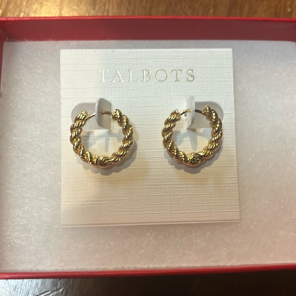 Talbots earrings new !!